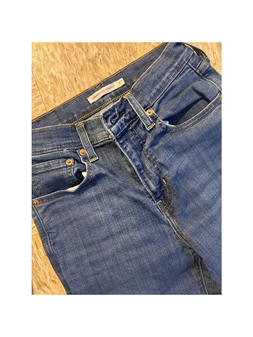 Levi jeans